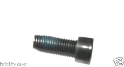 448847-02  Dewalt Chuck Screw  L.H. Thread